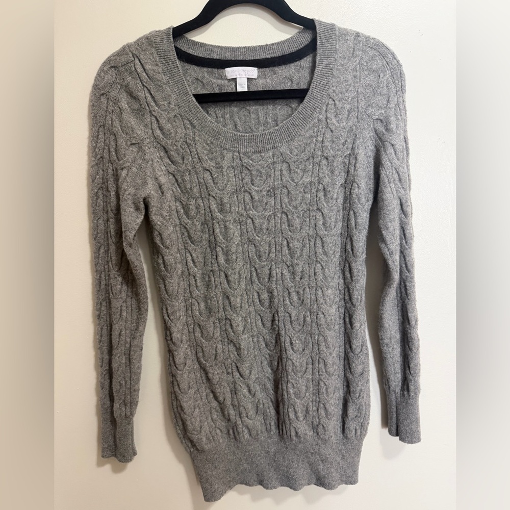 A Pea in the Pod Luxe 100% Cashmere Cable Knit Maternity Sweater - Gray, Size M